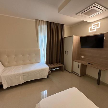 Hotel Boccascena เจนัว ภายนอก รูปภาพ