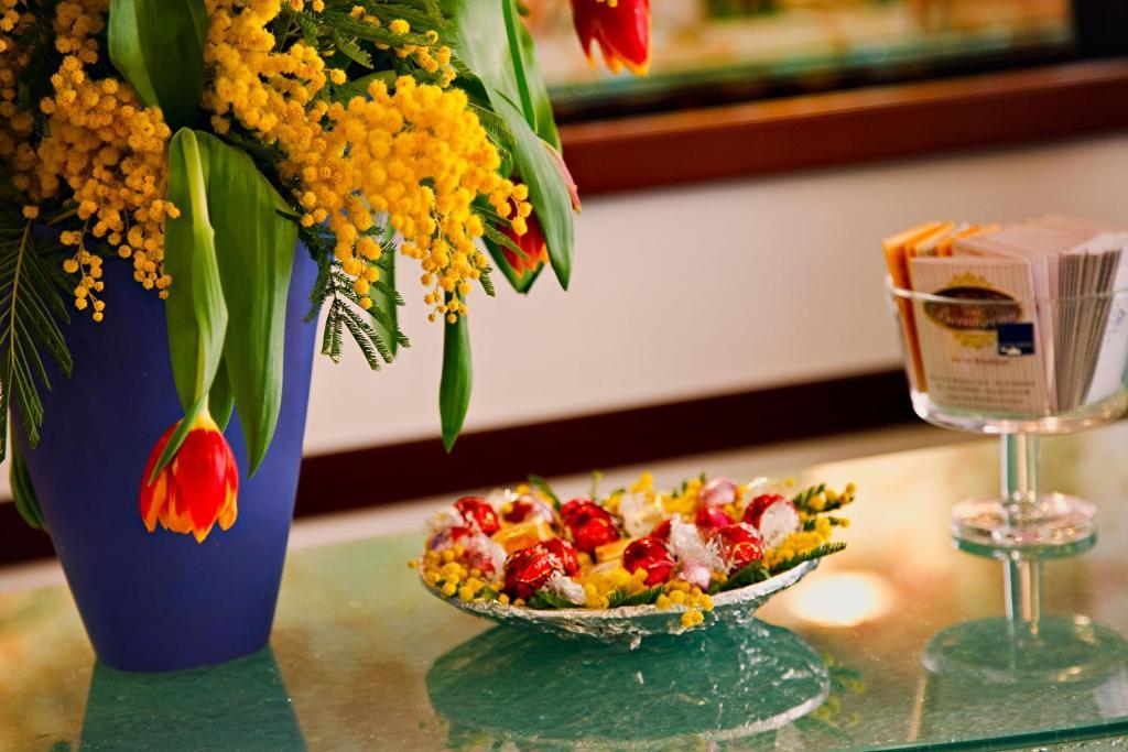 Hotel Boccascena เจนัว ภายนอก รูปภาพ